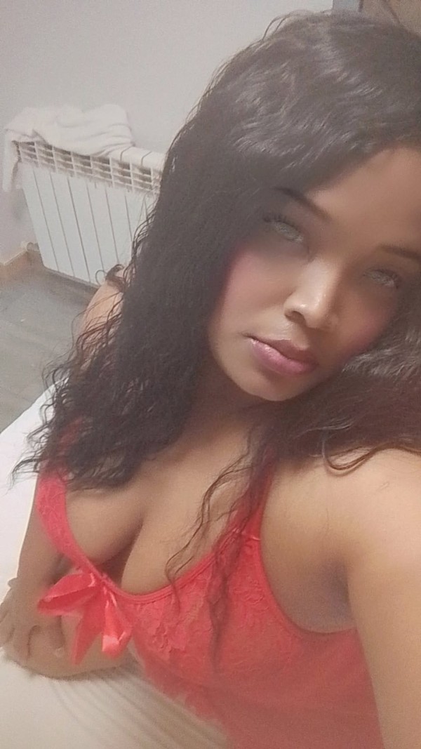 Hemosa jovensita chochito apretadito y dispuesta a darte placer