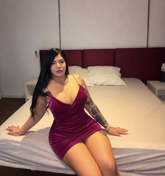 Venezolana sensual – Arco Del Triunfo