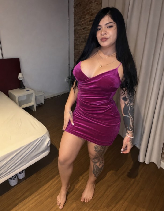 Venezolana sensual – Arco Del Triunfo