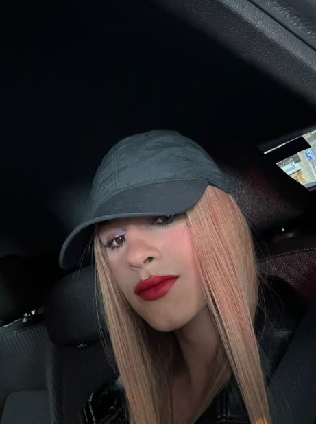 CHICA TRANS ENTREGADA MORBOSA LUJURIOSA CACHONDA