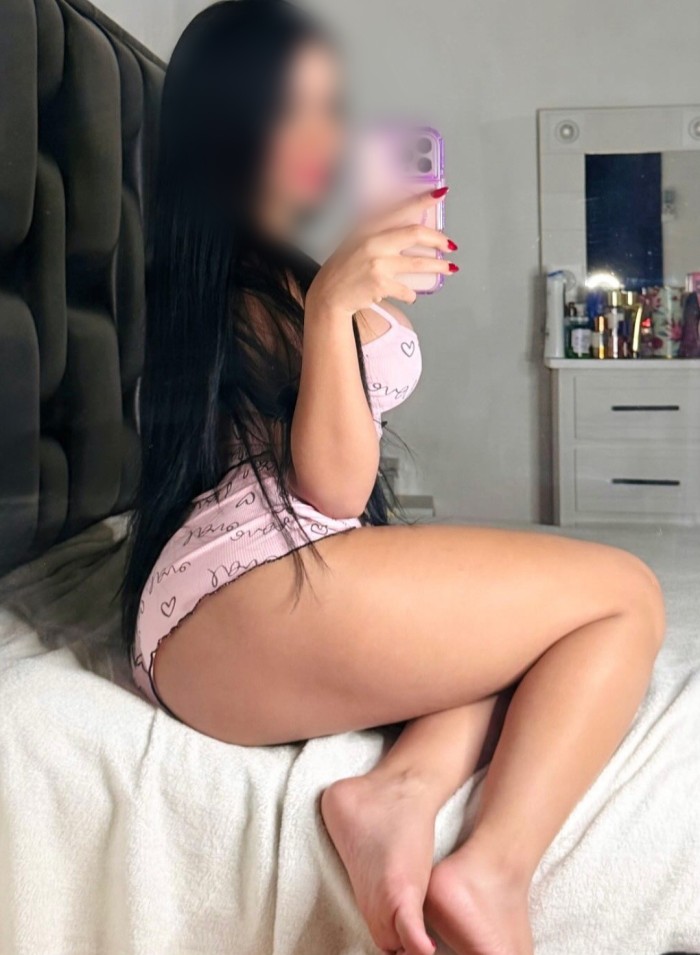 SOFÍA, LATINA, FOTOS REALES Y MUY CARIÑOSA