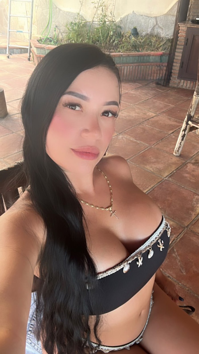 Michel culona, fiestera, guapa y cariñosa.