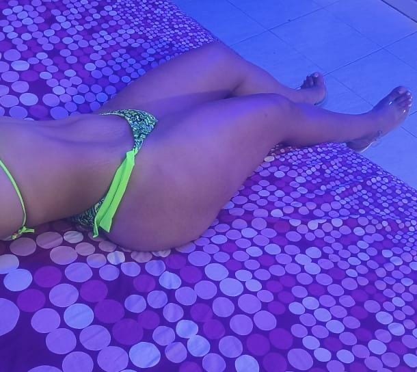 SEXY Y ATRACTIVA COLOMBIANA  EN VIC