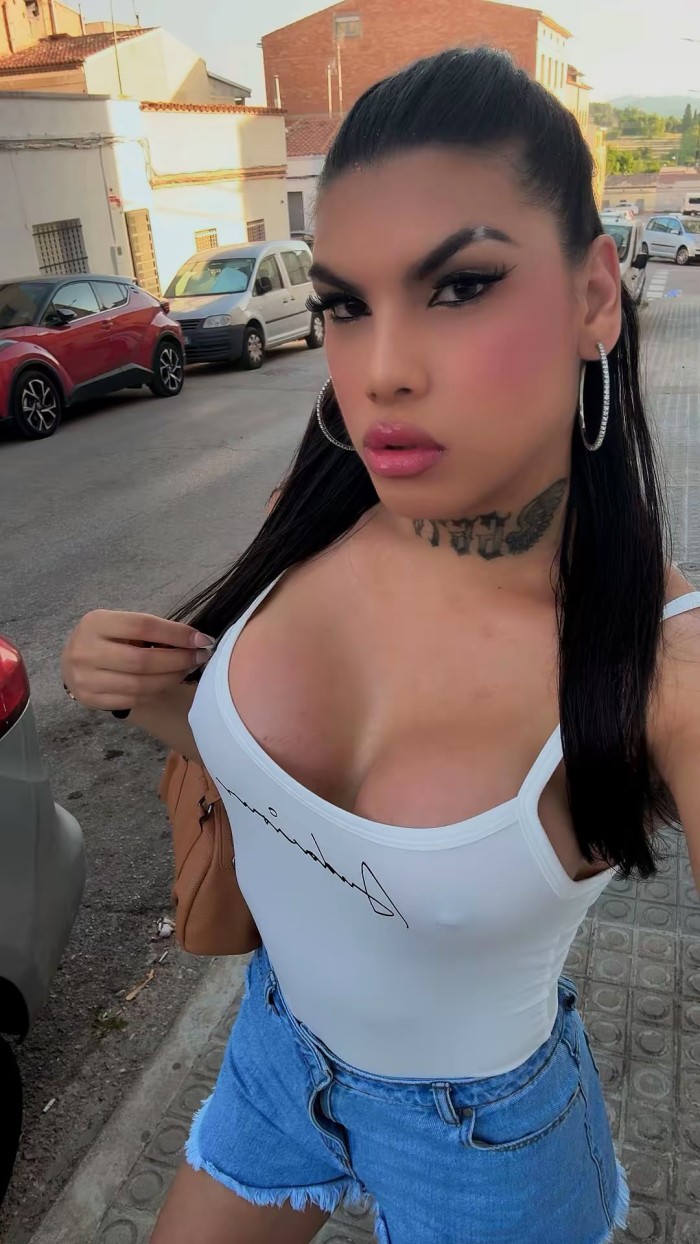 ELEGANTE TRANS GLAMUROSA Y MÁXIMO PLACER, 611291433