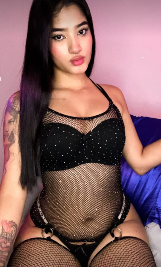 SUPER NOVEDAD MORENAZA DELGADITA JOVENCITA