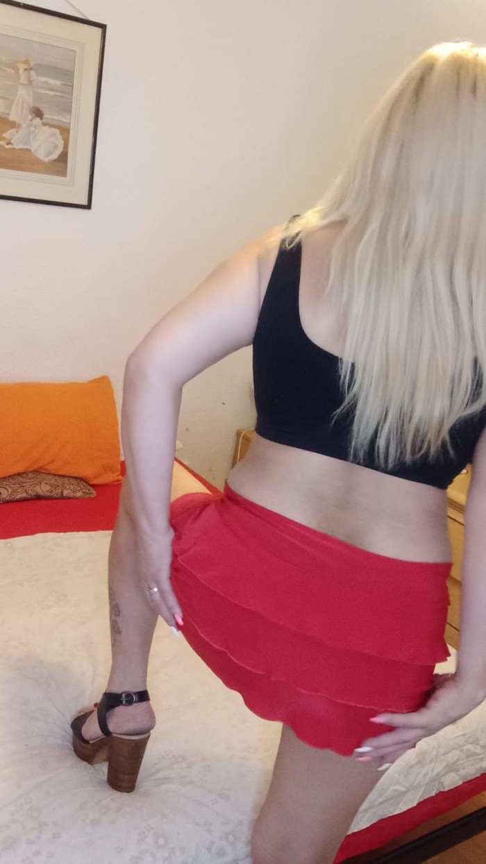 VIKY 38 – PARAGUAYA SENSUAL EN MONCLOA / ARGÜELLES