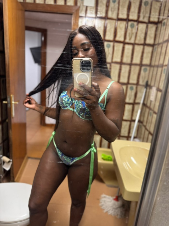 ARDIENTE SENSUAL APASIONADA DESEOSA DE SEXO