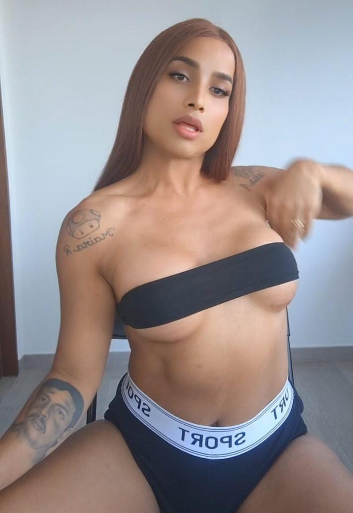 TRANS CACHONDA  APASIONADA EN PLAYA DE INGLES