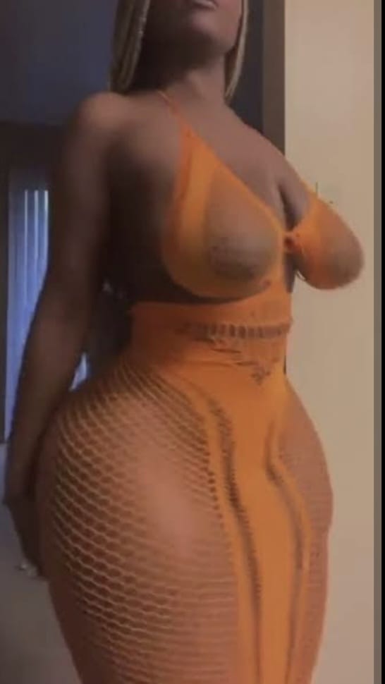 Morenaza caliente para hacerte feliz