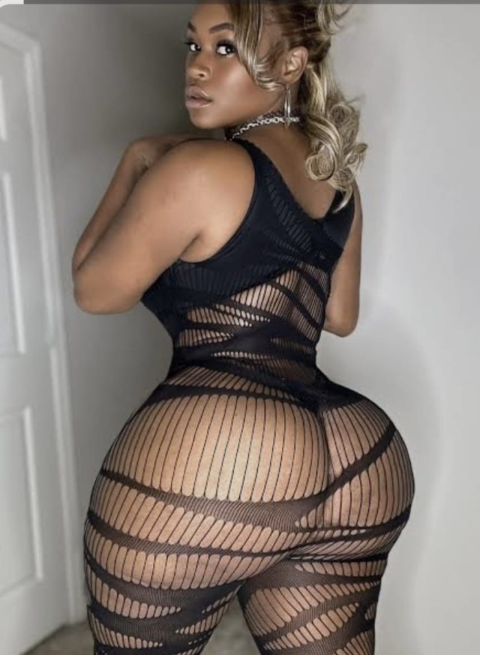 Morenaza caliente para hacerte feliz
