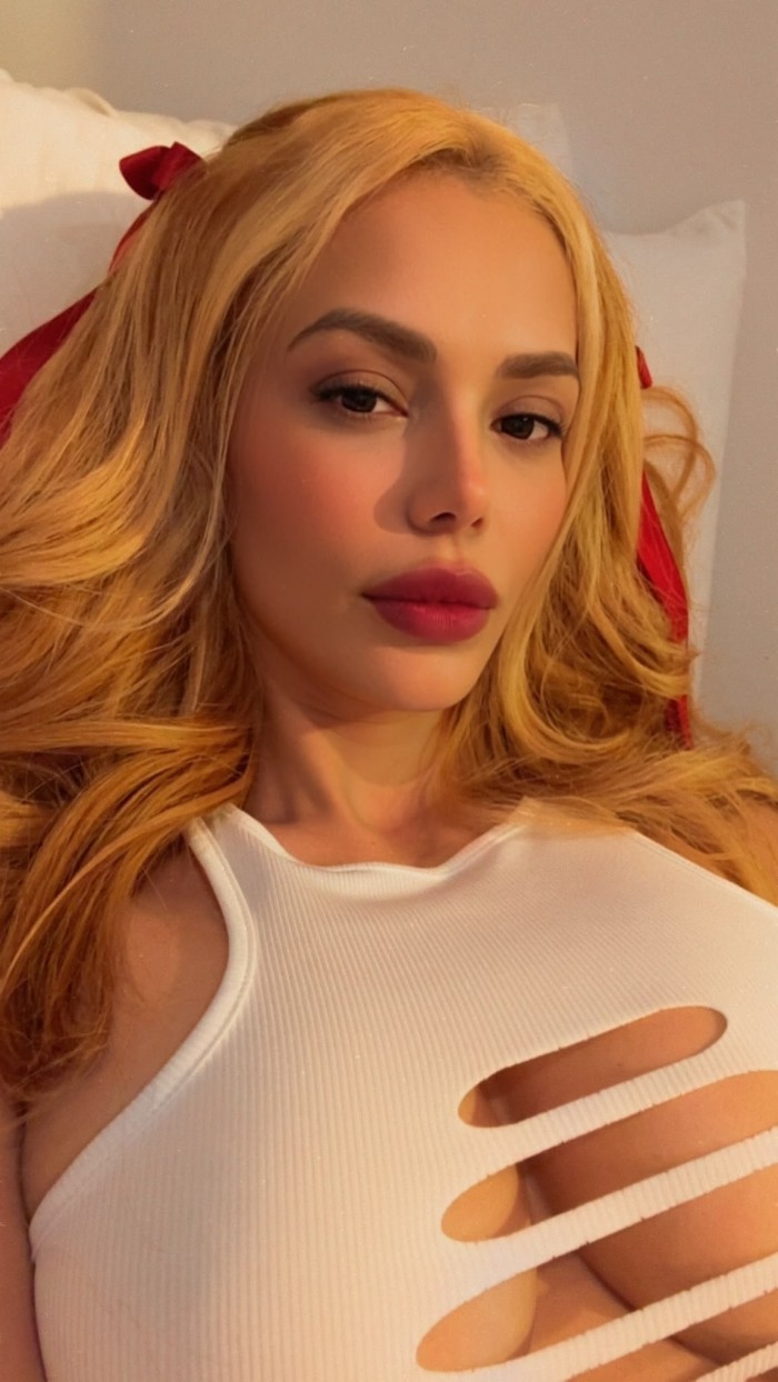 Mia bella y sensual por primera vez en Girona!!!