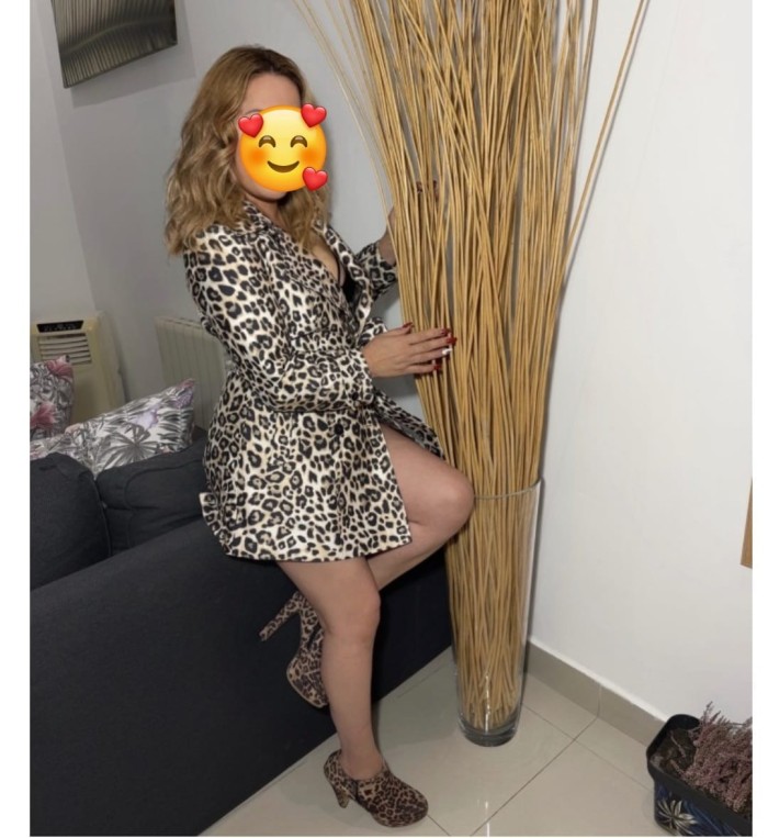 MUJER MADURITA RECIEN LLEGADA EN BURELA