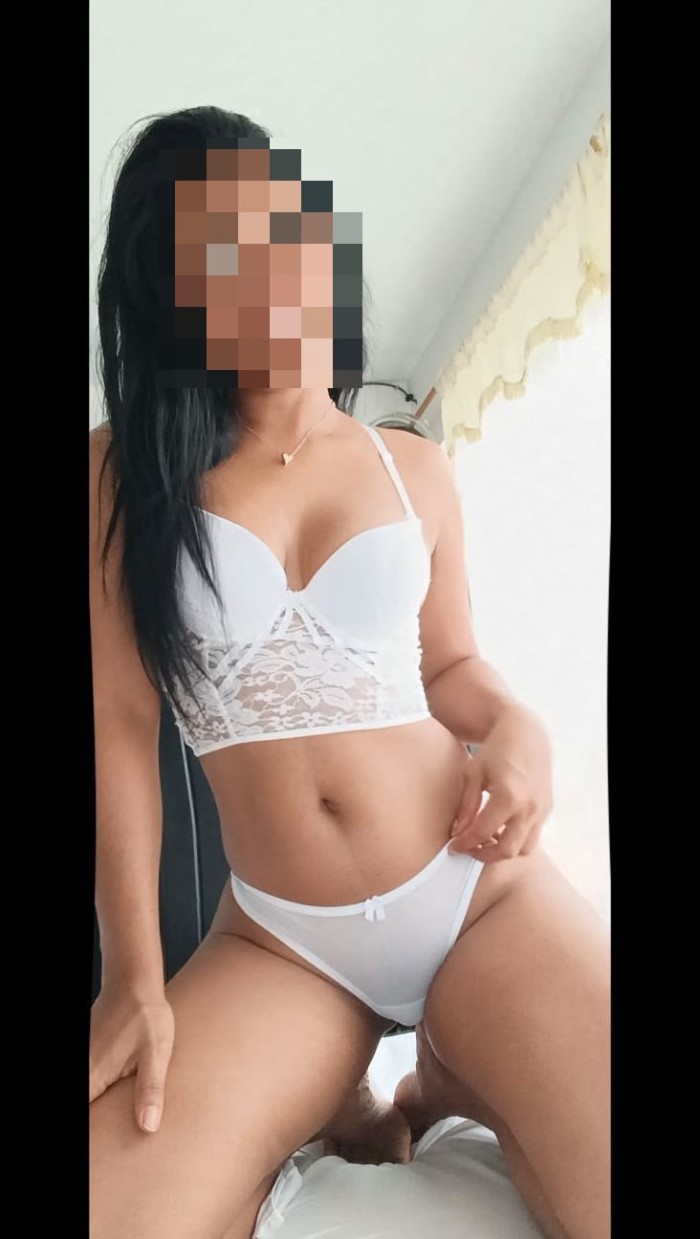 NUEVA LATINA EN LA ZONA CON GANAS DE FOLLAR