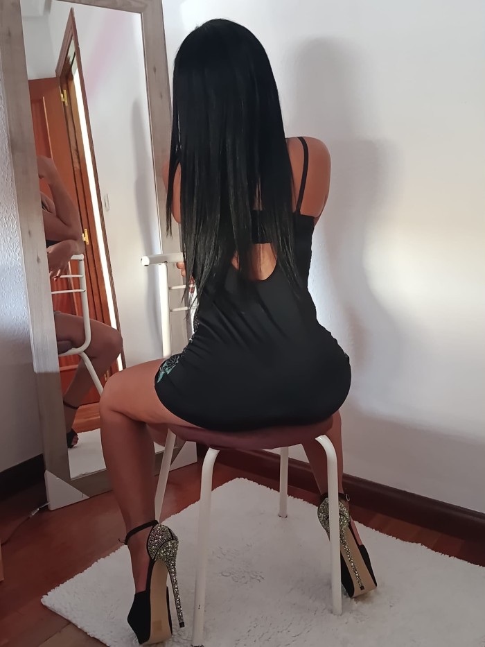 NUEVA LATINA EN LA ZONA CON GANAS DE FOLLAR