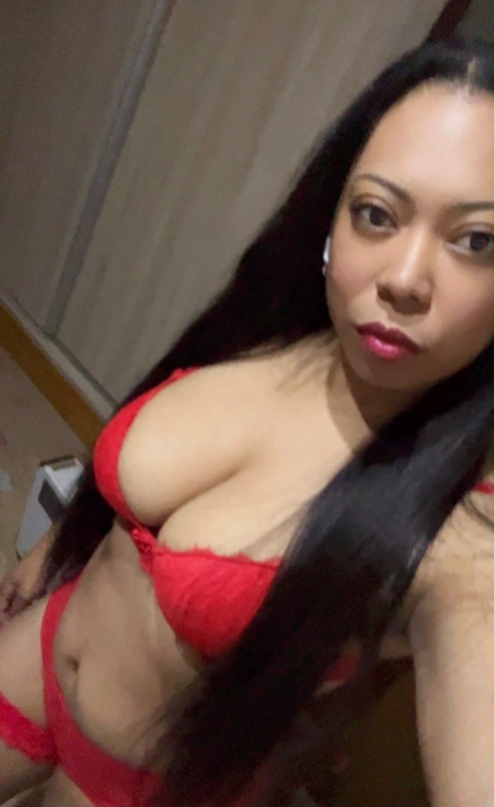 Soy Liset tu chica súper fiestera