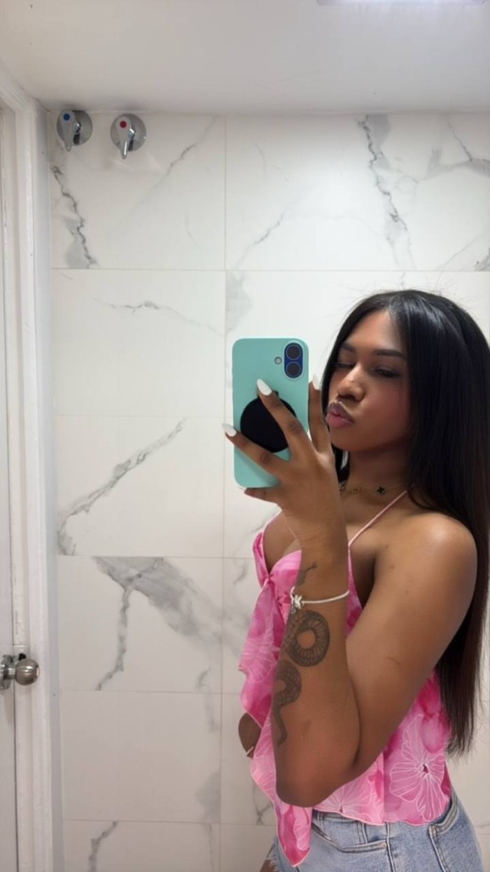 SEXY, GUAPA Y UNA GUARRA EN EL SEXO