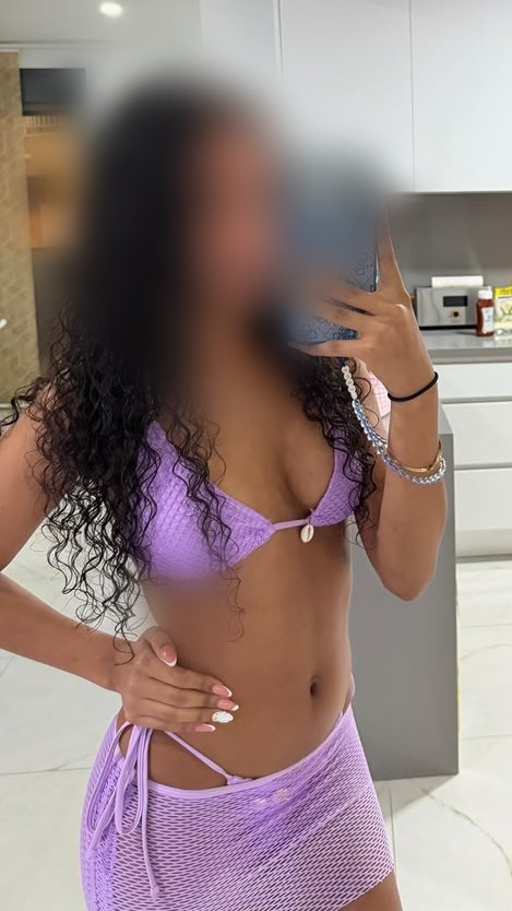 PRECIOSA JOVENCITA LATINA EN CARABANCHEL MADRID