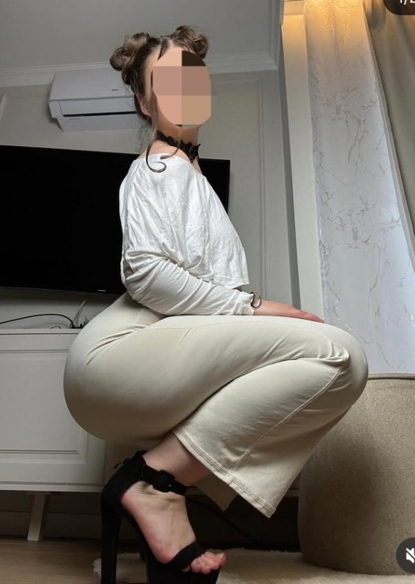 Cristina cachonda y viciosa