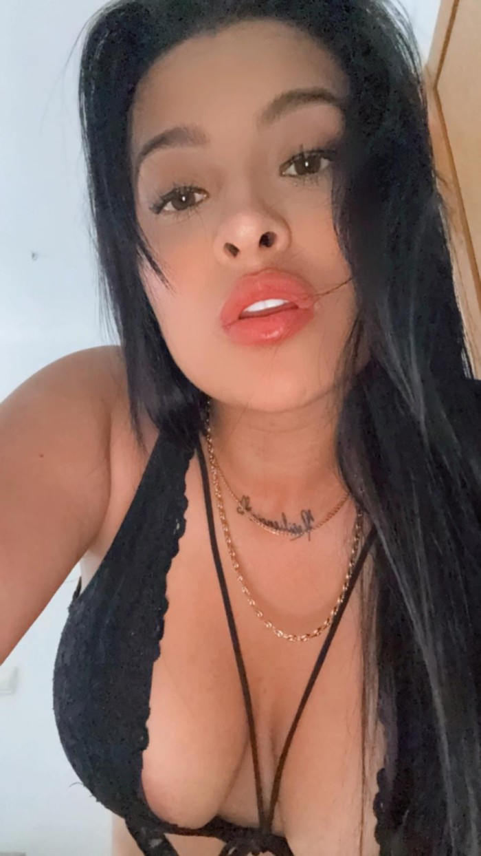 MELANI CHICA SENSUAL Y ARDIENTE EN LA ZONA NOVEDAD EN MADRID