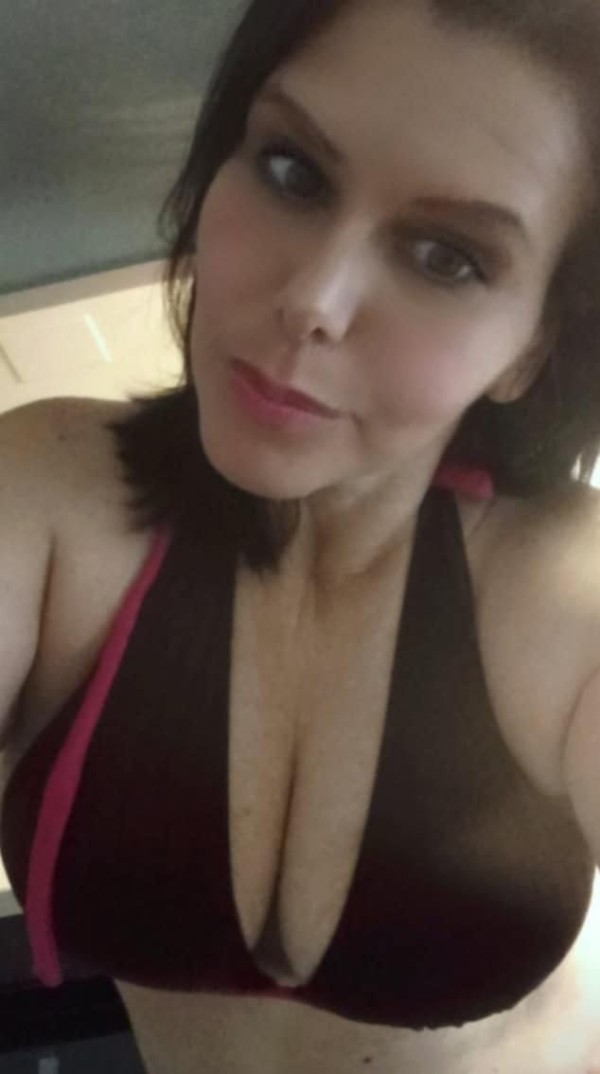 NOVEDAD LUNA! FIESTERA IMPLICADA JUGUETONA EN PORRIÑO 24H