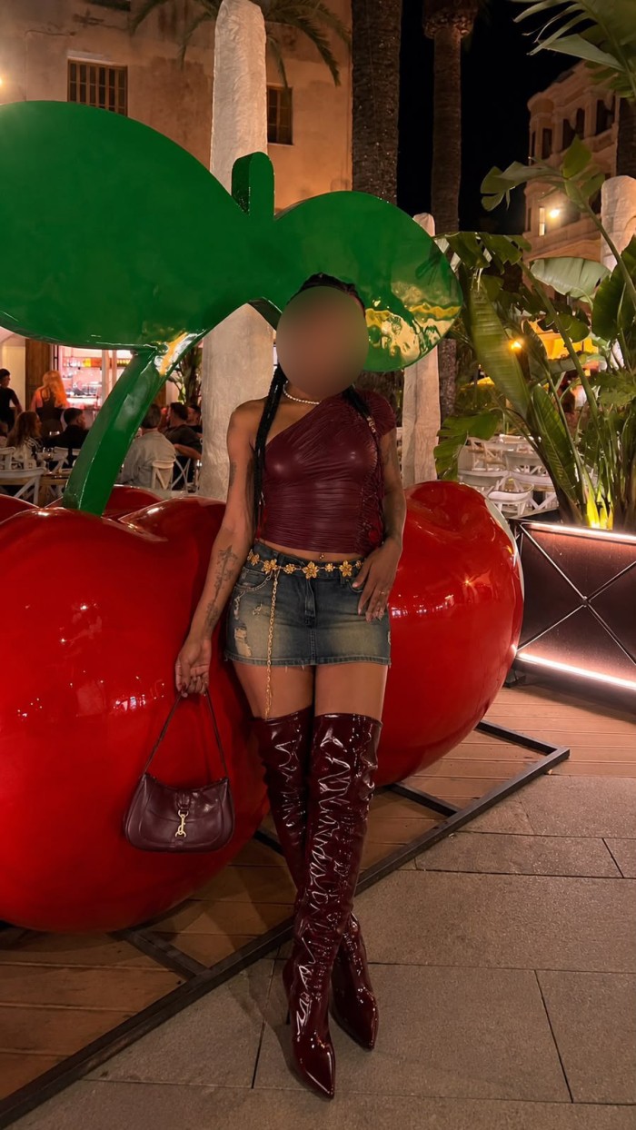 NOVEDAD SASHA EN IBIZA! JOVENCITA FIESTERA MORBOSA DISCRETA Y COMPLACIENTE