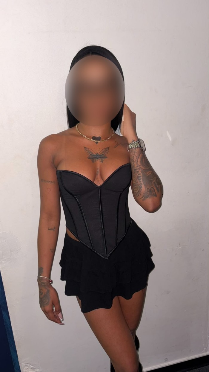 NOVEDAD SASHA EN IBIZA! JOVENCITA FIESTERA MORBOSA DISCRETA Y COMPLACIENTE