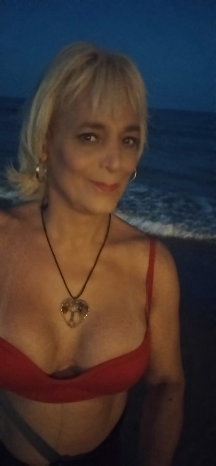 SANDRA, DIOSA ESPAÑOLA QUE CUMPLE TUS SUEÑOS