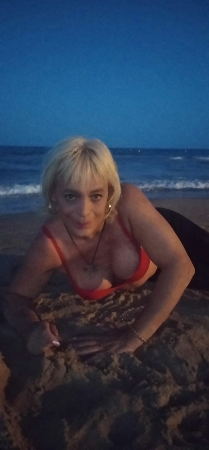SANDRA, DIOSA ESPAÑOLA QUE CUMPLE TUS SUEÑOS