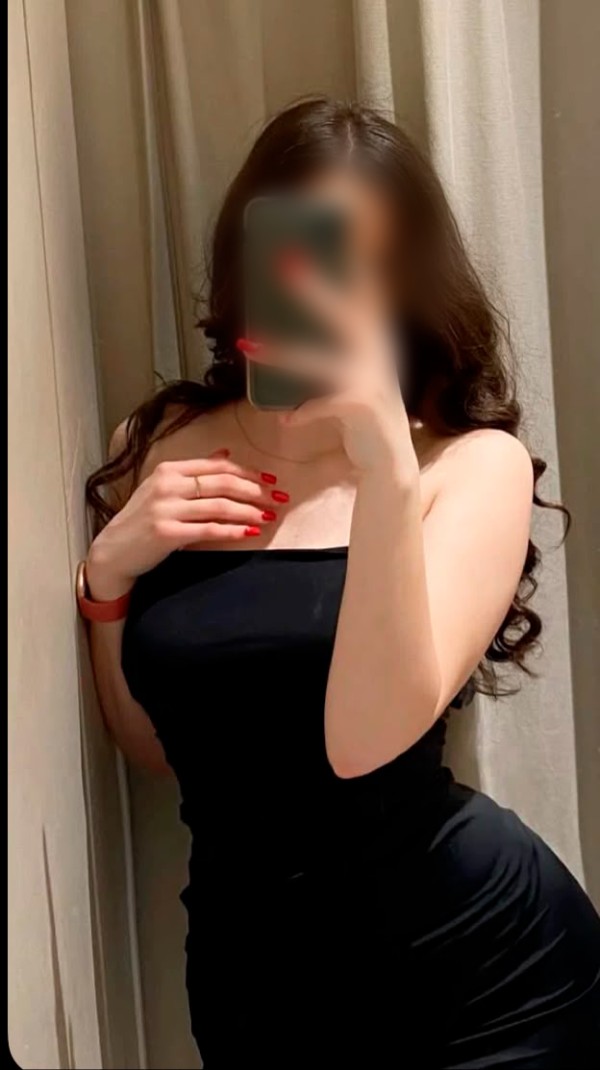 Linda y adicta al sexo, te unes a mi fiesta?