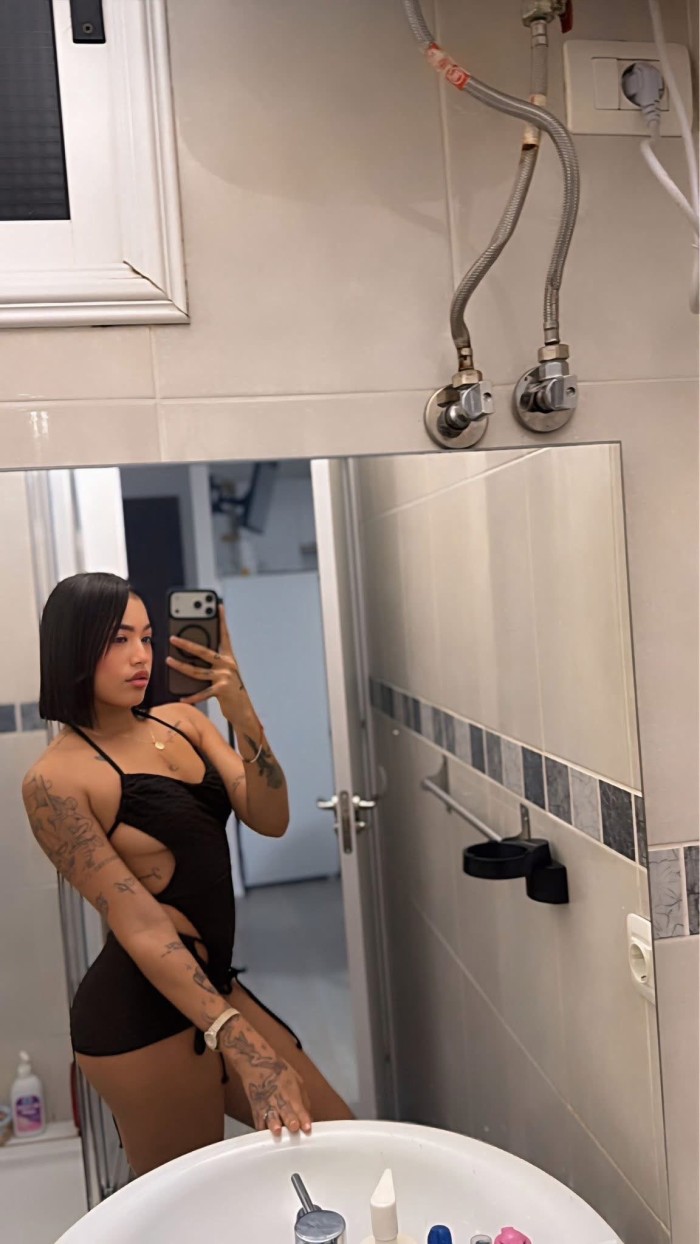 Muñeca venezolana muy viciosa en Bilbao 24h