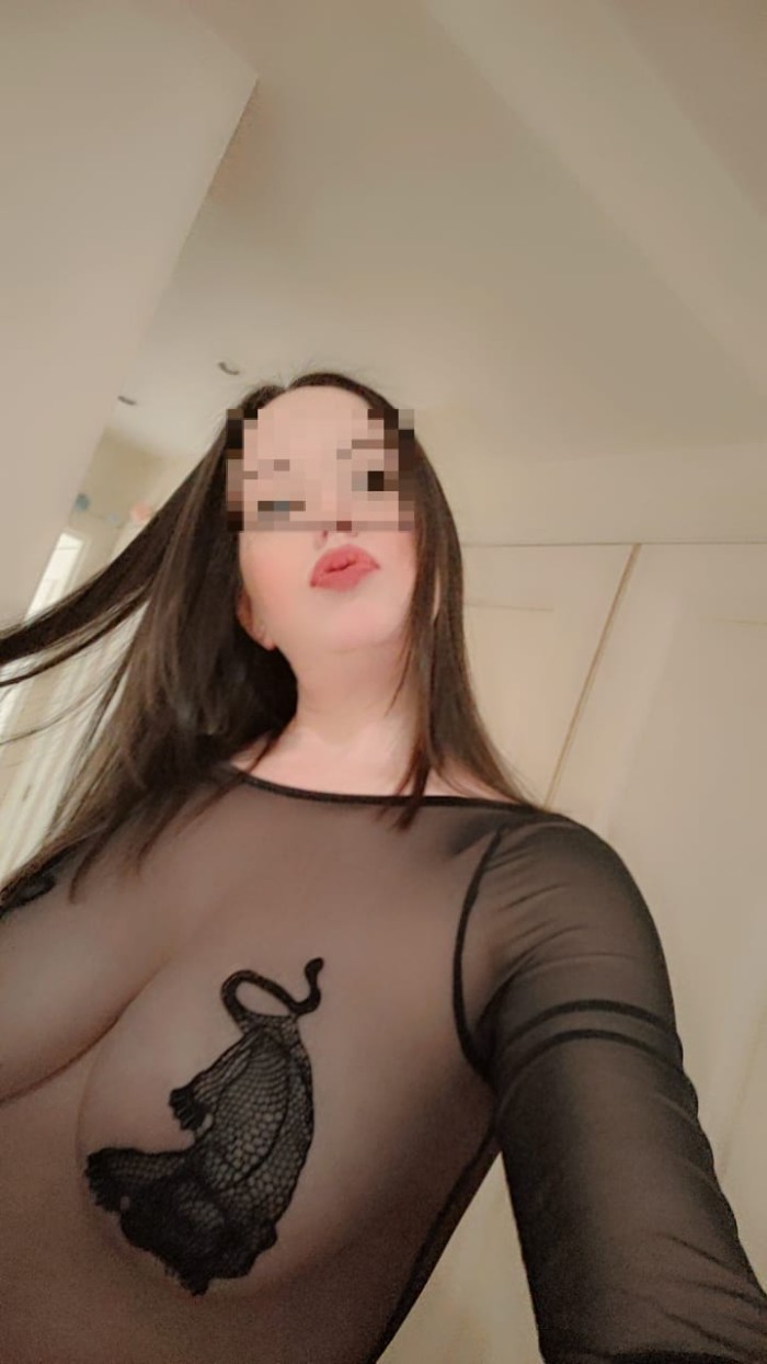 MADRILEÑA MILF TU CITA IDEAL