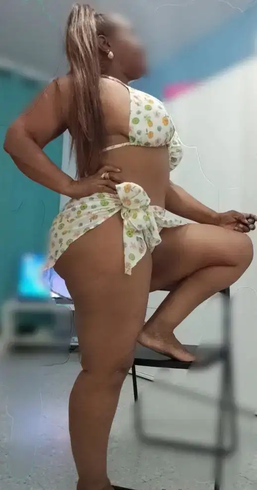 Su amante preferida y ven a comer.