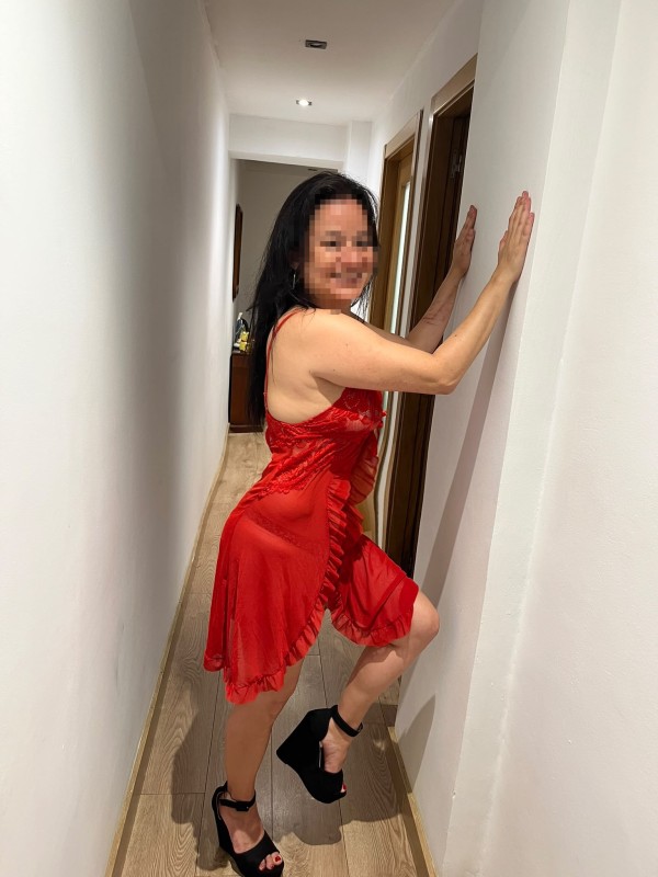 XIANA UNA CHICA MUY PUTITA GRIEGO A TOPE
