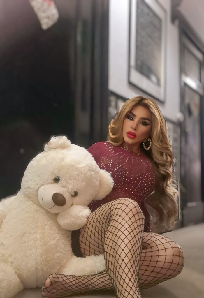 ANITHA TRANS DOLL XL DE ALTO STANDIG ACT PAS CON MUCHA ESPERMA