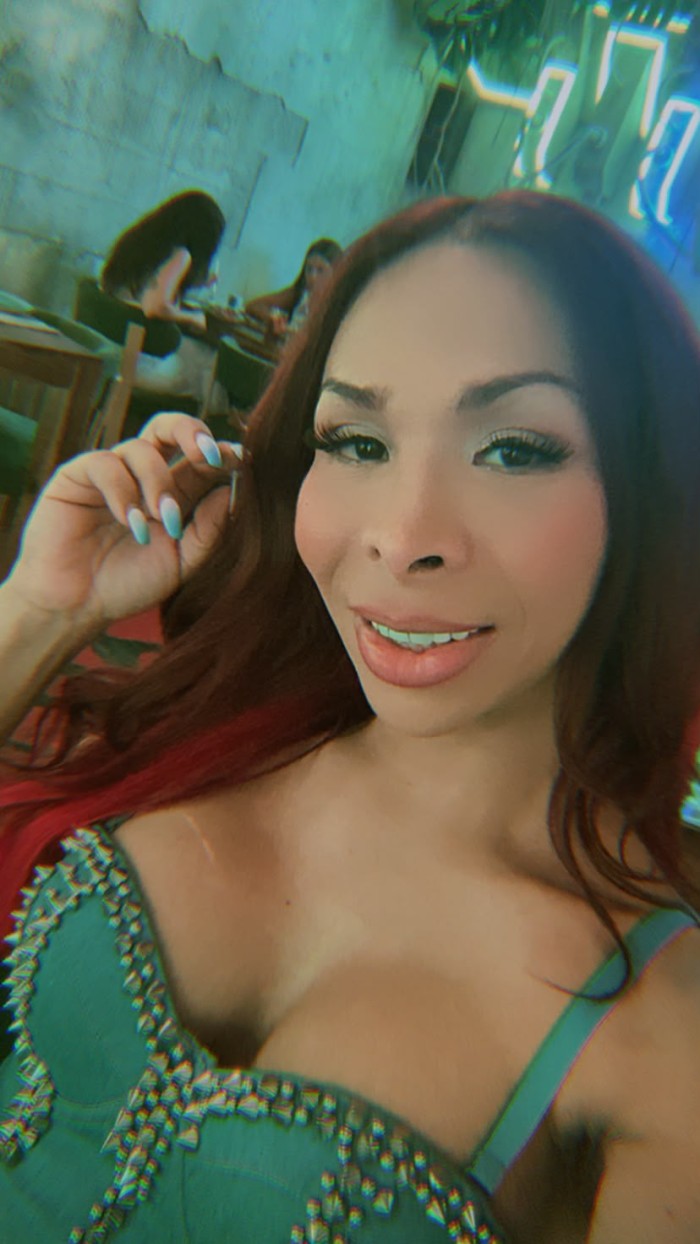 La Inolvidable Esmeralda | Encanto y Tentación