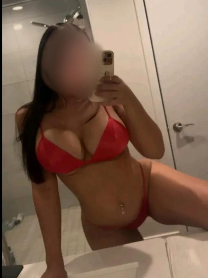 BOMBA, Colombiana masajista Valentina New Móstoles