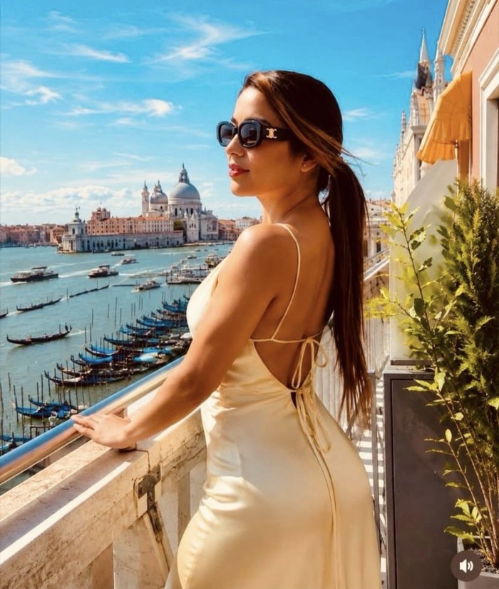 Escort vip colombiana dulce – Plaza Urquinaona