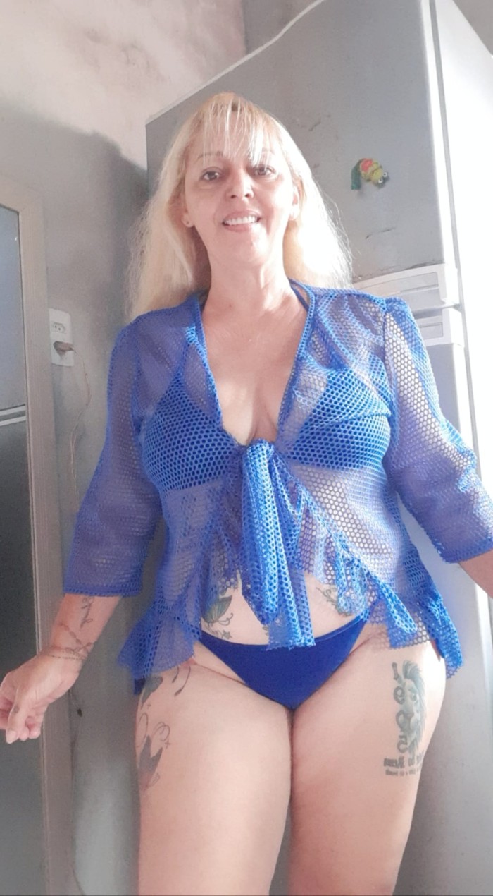 Elena mujer madura