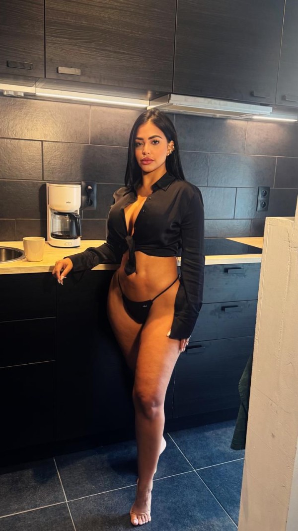 SHANTAL 685246956 LATINA EXPLOSIVA EN VALLADOLID