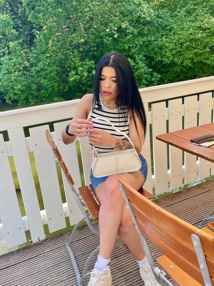 TRANS ARDIENTE CACHONDA SENSUAL BOMBA DE SEXO