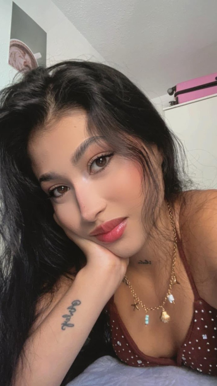 Me inicio 18 años dulce y cariñosa