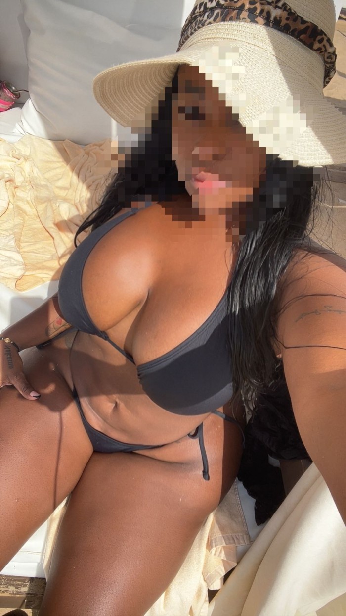 EN ALGECIAS SEXO FIESTA MORENAZA CACHONDA