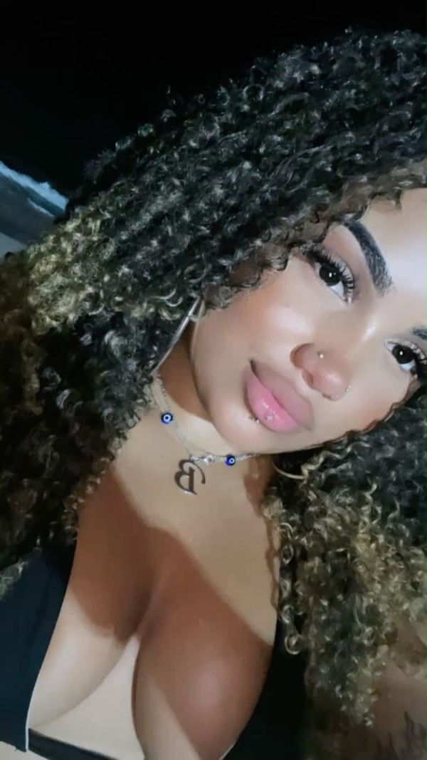 MORENA ENCANTADORA SEXY ESCORT EN MALLORCA GFE