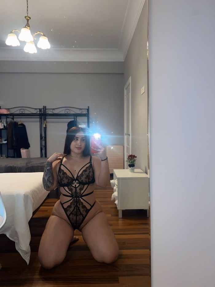 COLOMBIANA FOGOSA Y FIESTERA EN SANTURCE