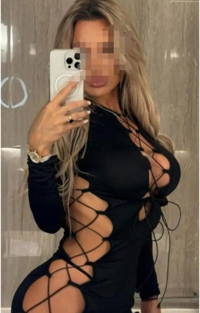 SENSUAL ARDIENTE COMPLACIENTE DESEOSA DE SEXO