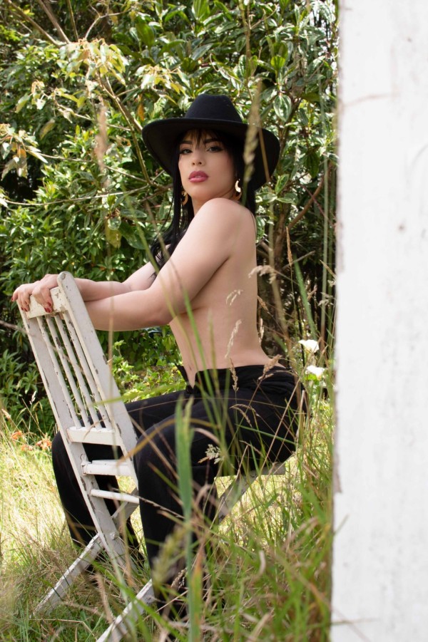 LINDA COLOMBIANA FOGOSA PUTONA EXCLUSIVA VIP DE LUJO PARA TI LLAMAME