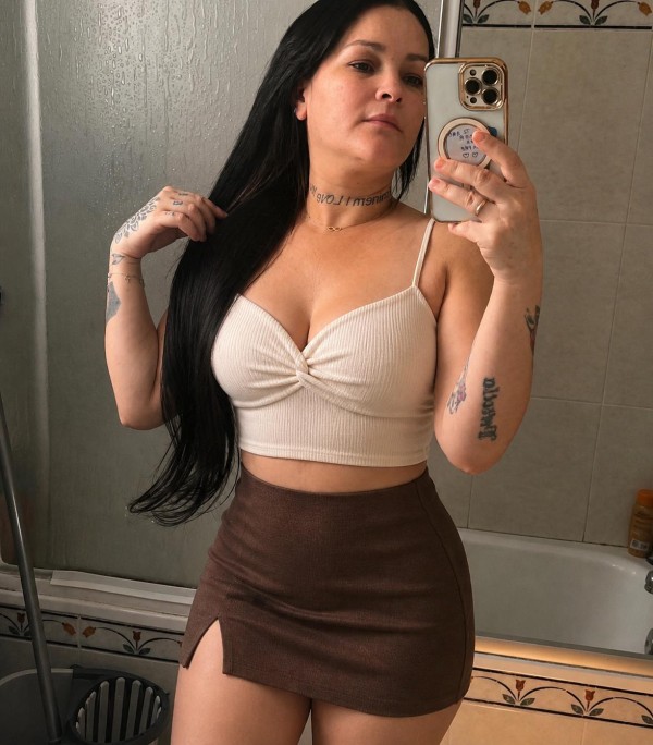 DE REGRESO, TAYLA, BRASILEÑA FIESTERA
