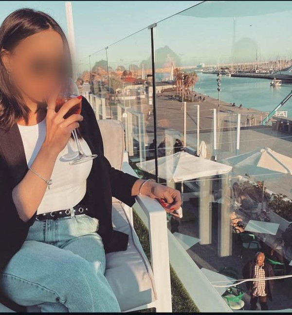 ESTHER  ESPAÑOLA 100 DE PECHO SUPER EXTROVERTIDA…