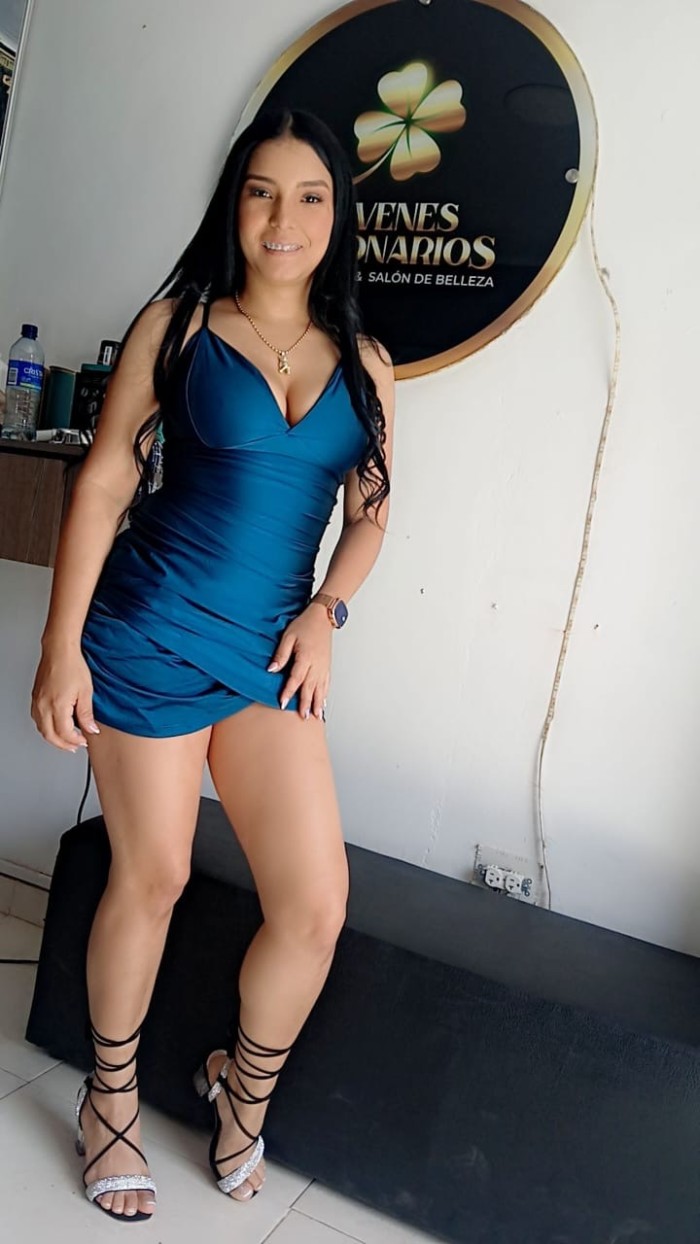 Daniela tú puta Favorita Fiestera 19 vecindario