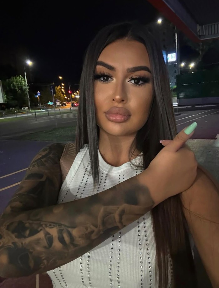Tatiana Malagueña en agudulce 24hr fogosa ardiente